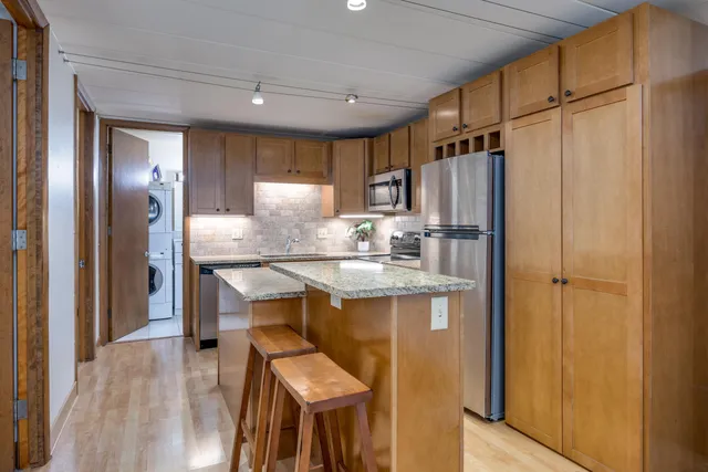 $245,000 | 2051 Allen Boulevard, Unit 101, Middleton, WI 53562