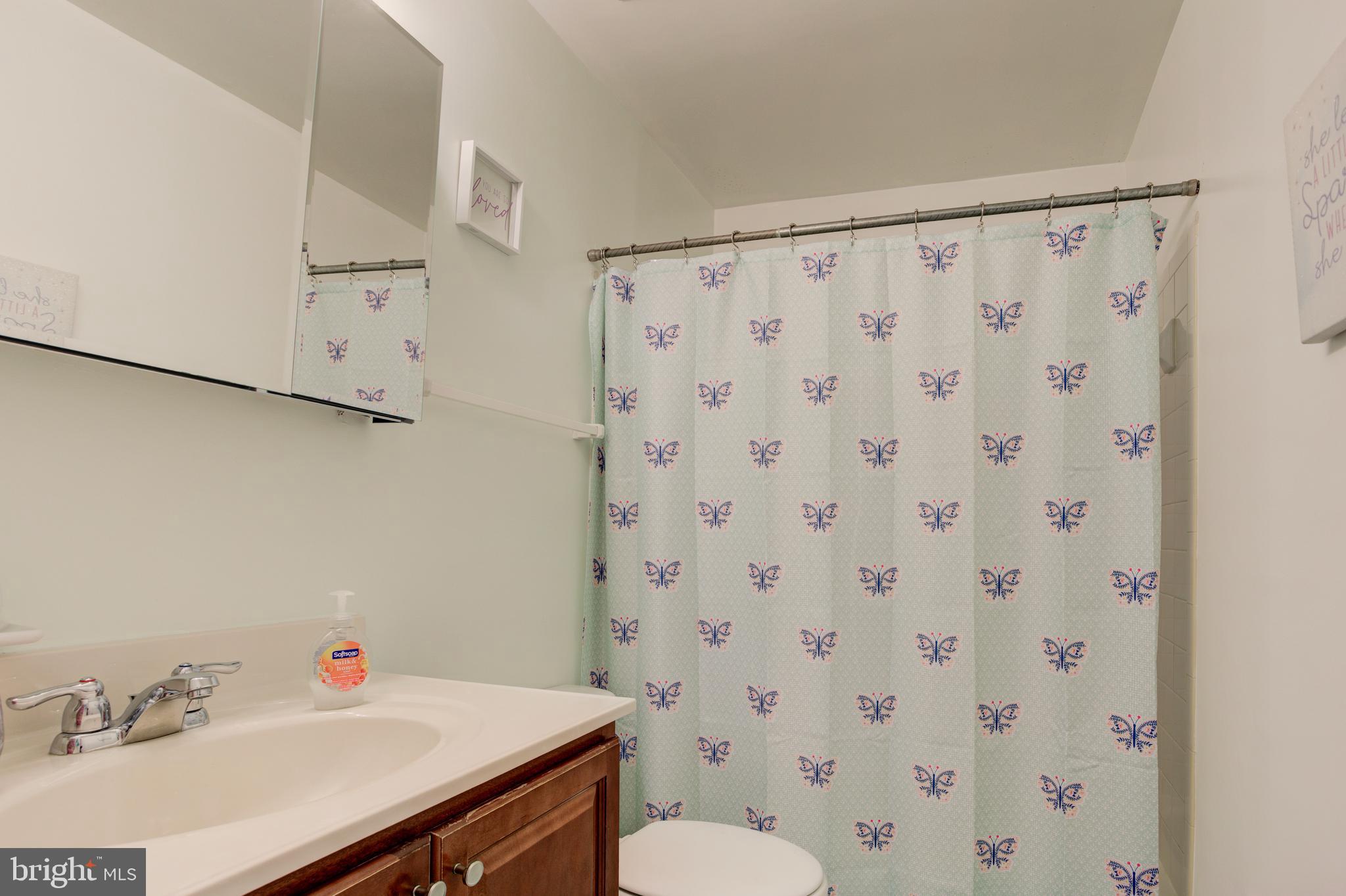 13106 Newgate Road Woodbridge, VA 22193 - Photo 22 of 31 Gallery Image 22