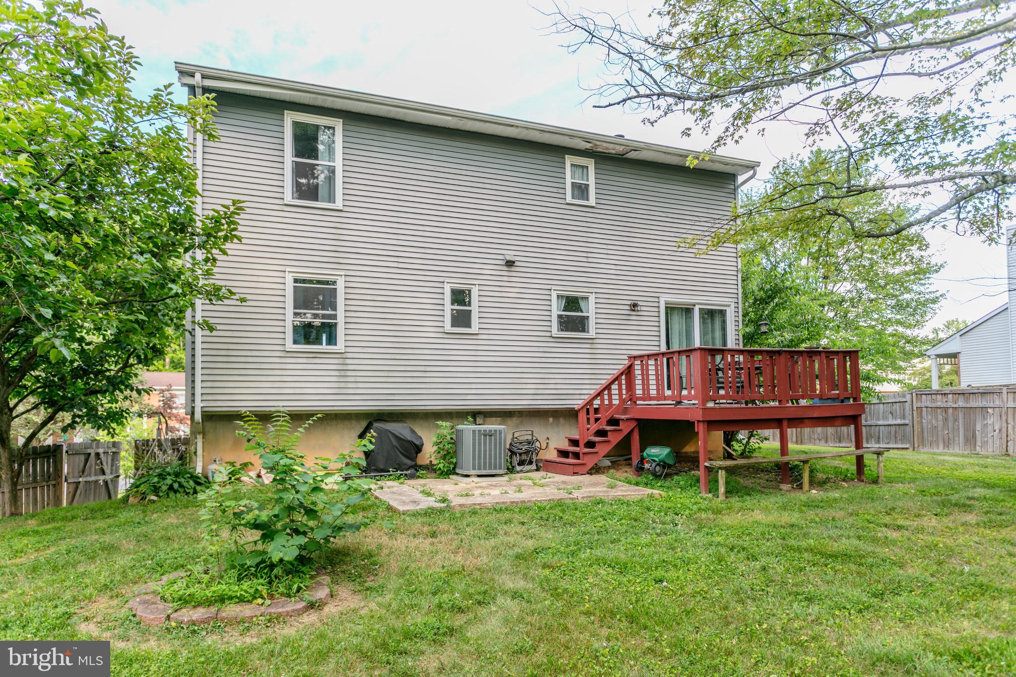 13106 Newgate Road Woodbridge, VA 22193 - Photo 27 of 31 Gallery Image 27