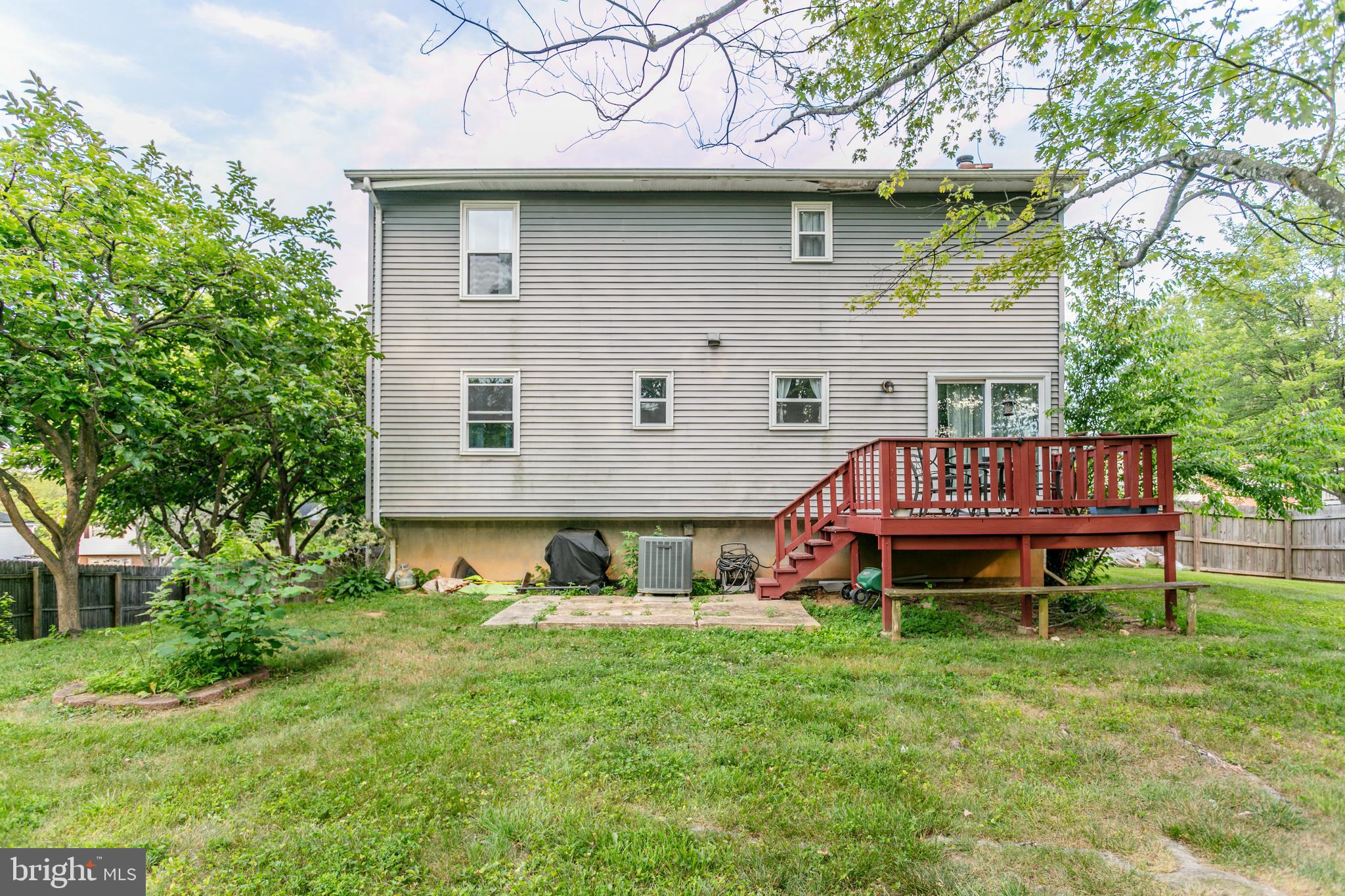 13106 Newgate Road Woodbridge, VA 22193 - Photo 28 of 31 Gallery Image 28