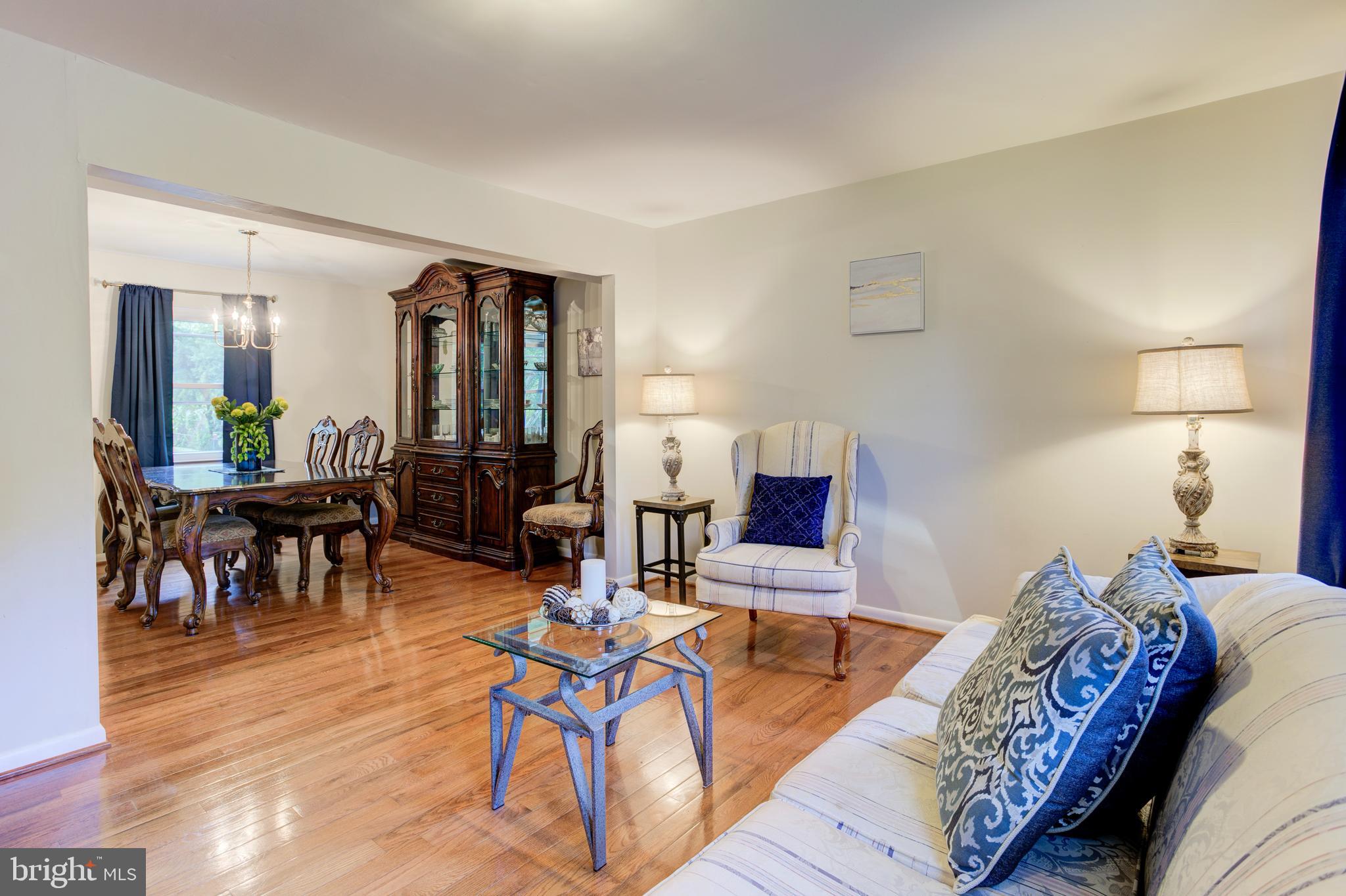 13106 Newgate Road Woodbridge, VA 22193 - Photo 5 of 31 Gallery Image 5