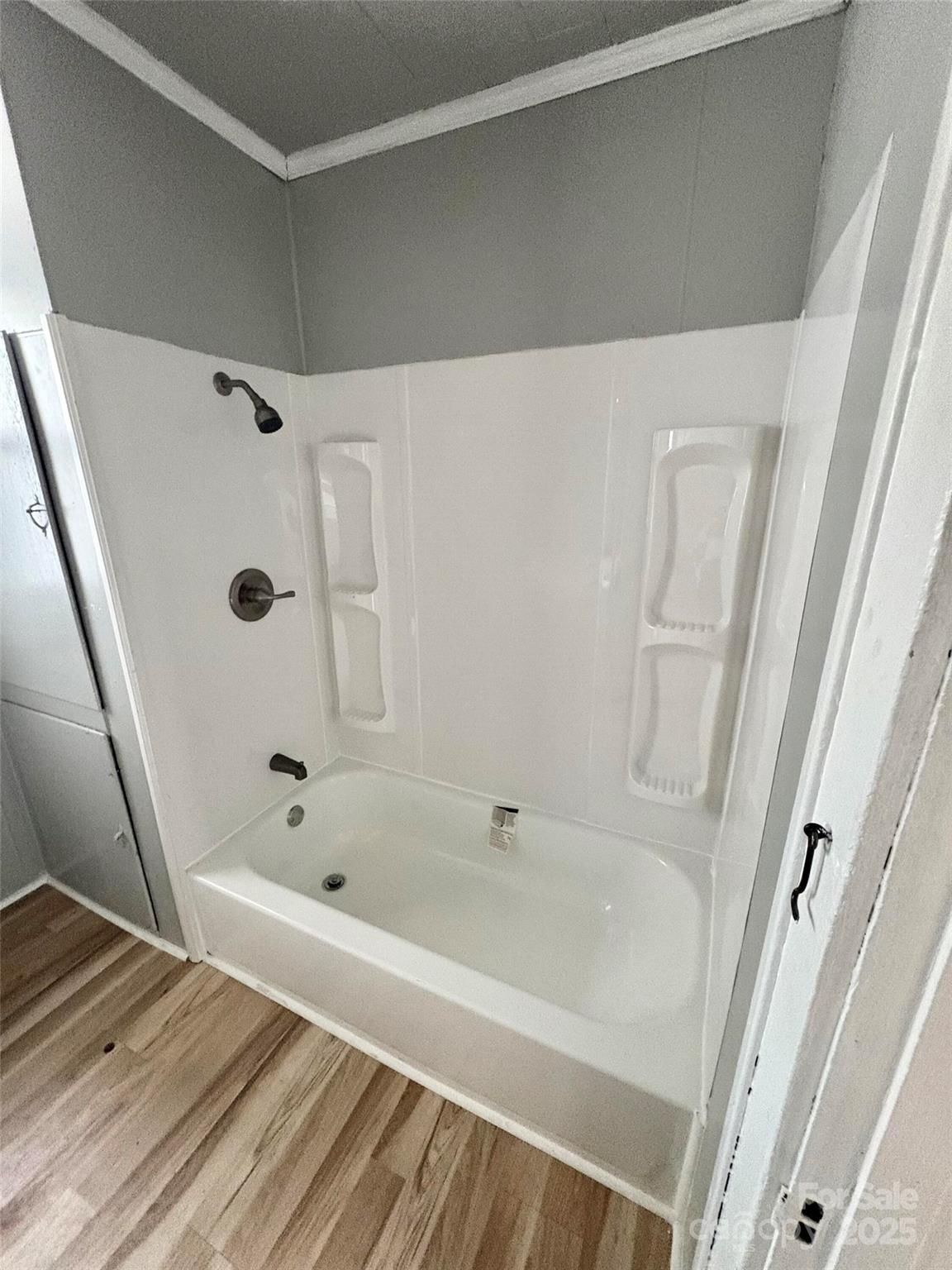 8 Maple Street Great Falls, SC 29055 - Photo 14 of 15 a bathroom with bathtub and shower