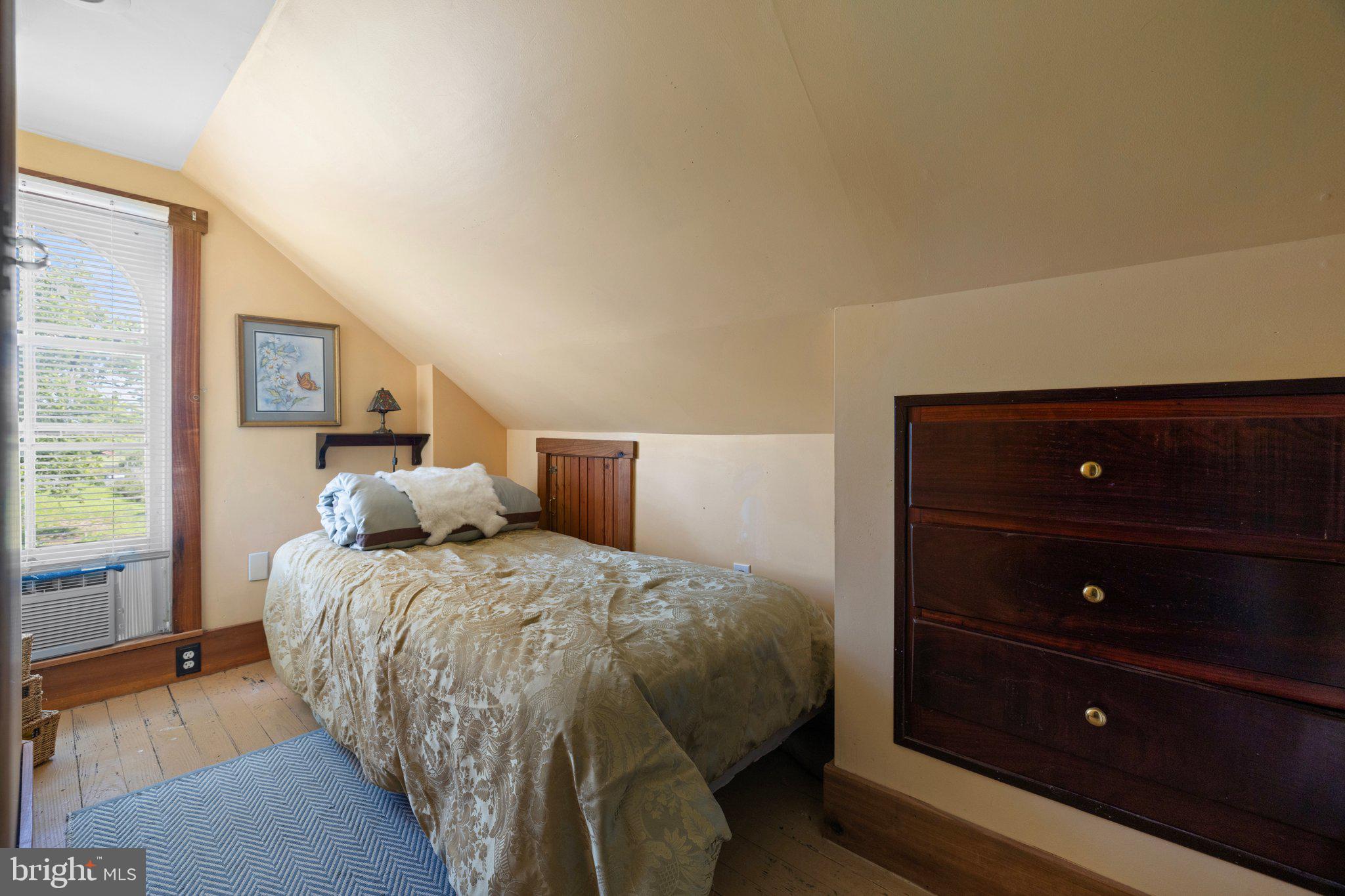 36933 Gaver Mill Road Purcellville, VA 20132 - Photo 17 of 27 Bedroom #4 - Upper Level 2