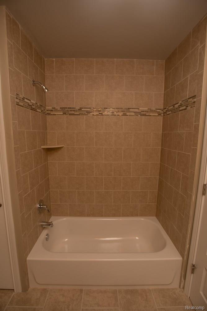 8906 Inverness Washington, MI 48095 - Photo 46 of 51 Chris_Dabaldo_8906_Inverness_Chris_Debaldo_8906_Inverness-38.jpg