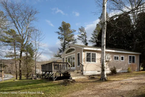 $615,000 | 5 Adams Drive, Hillsdale, NY 12529