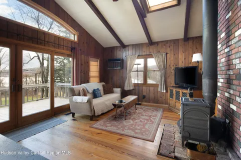 $615,000 | 5 Adams Drive, Hillsdale, NY 12529