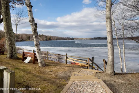 $615,000 | 5 Adams Drive, Hillsdale, NY 12529