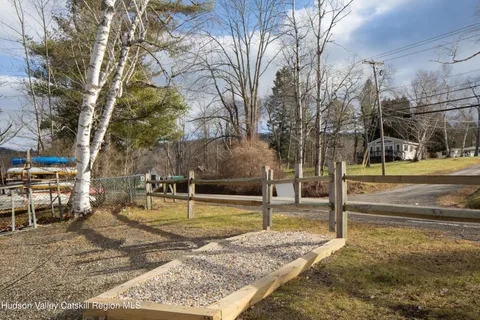 $615,000 | 5 Adams Drive, Hillsdale, NY 12529