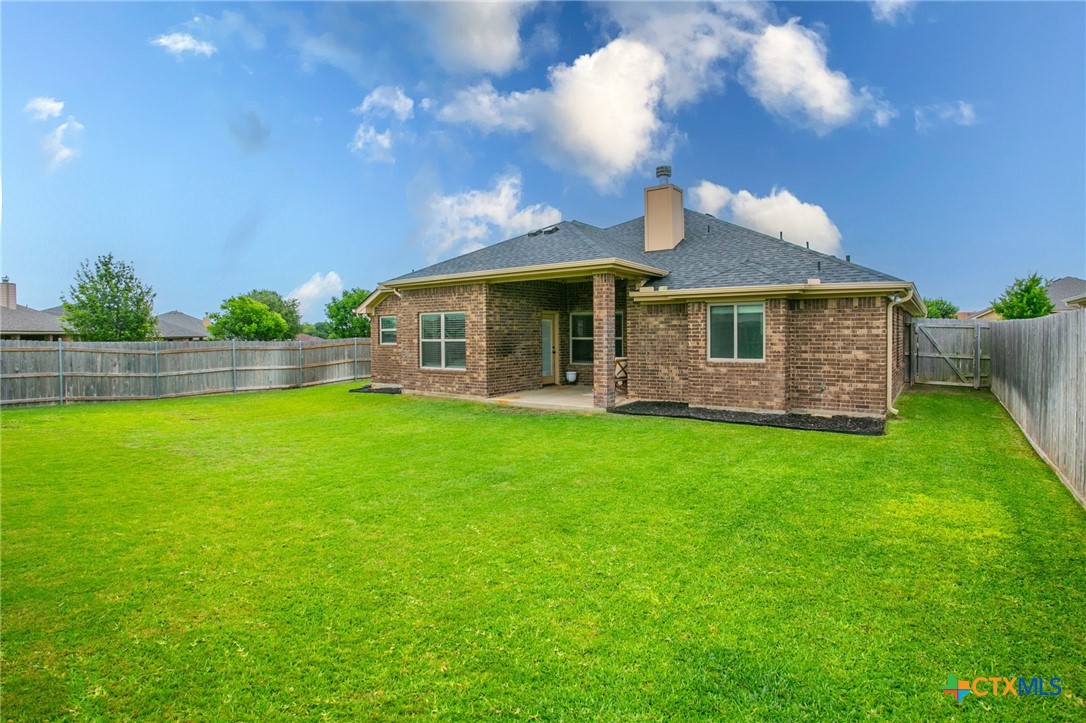 8304 Split Trl Cove Temple, TX 76502 - Photo 24 of 28 a view of a house with a yard