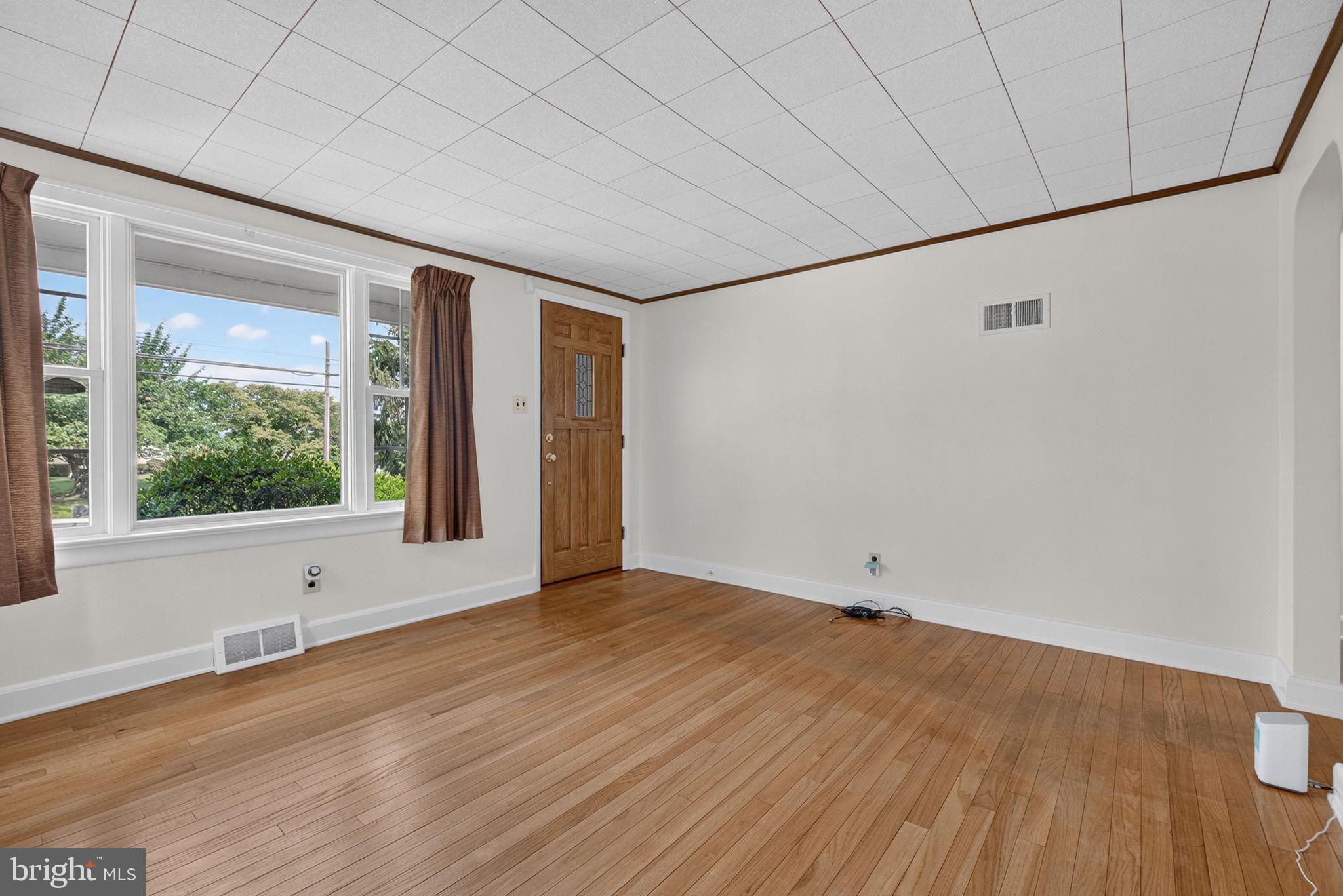 540 Manor Road Windsor, PA 17366 - Photo 7 of 37