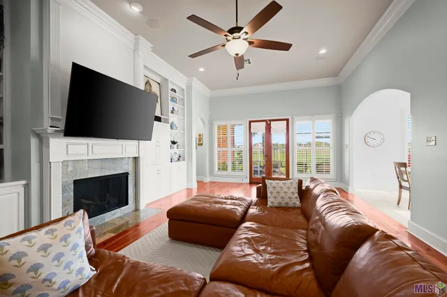 $514,000 | 2315 South Turnberry Avenue, Zachary, LA 70791