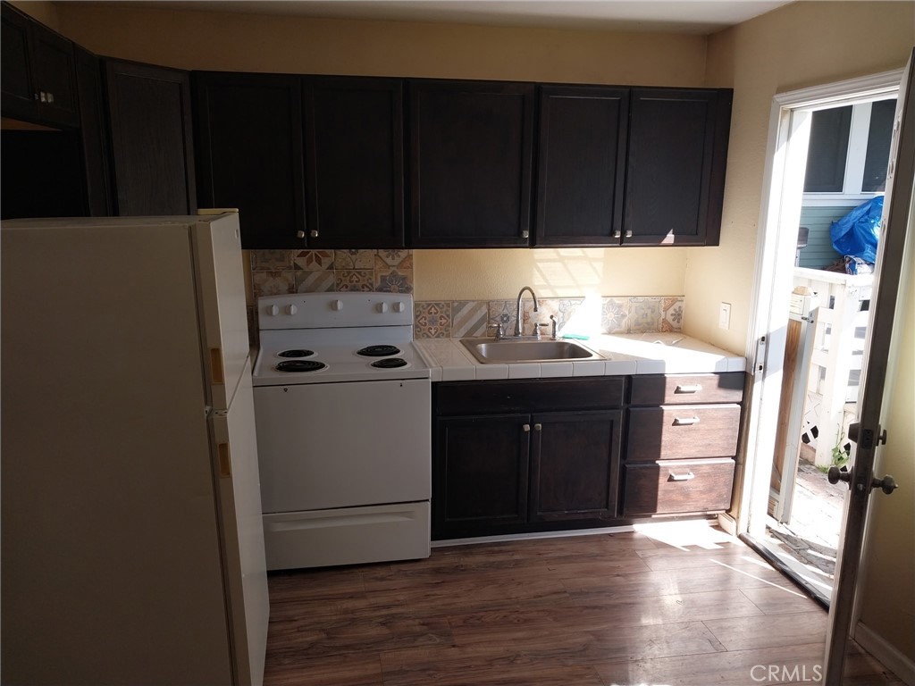 3594 Bandini Avenue, Unit 2 Riverside, CA 92506 - Photo 5 of 7