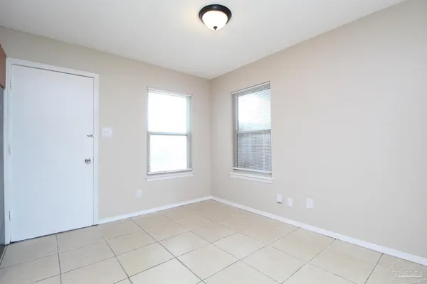 $1,445 | 401 Cornwall Circle, Pensacola, FL 32514