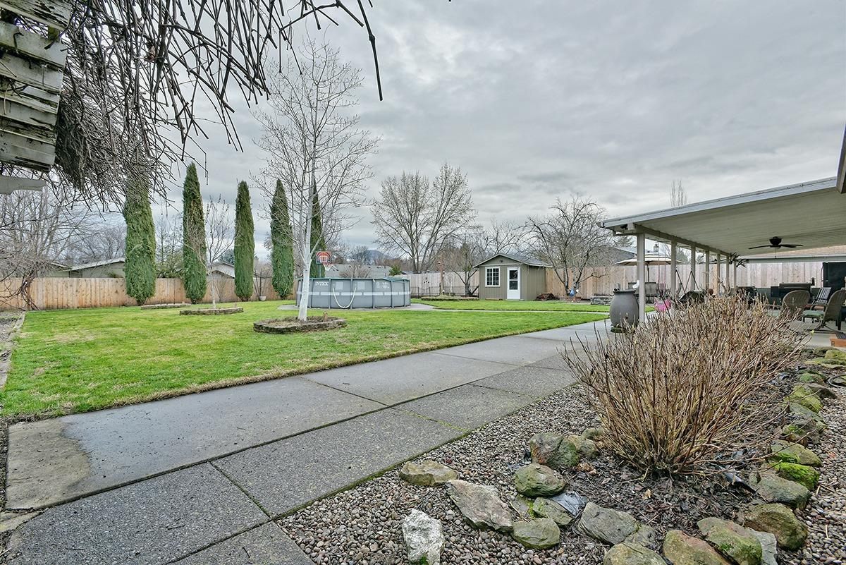 3060 Merriman Road Medford, OR 97501 - Photo 11 of 33 Additional Photo