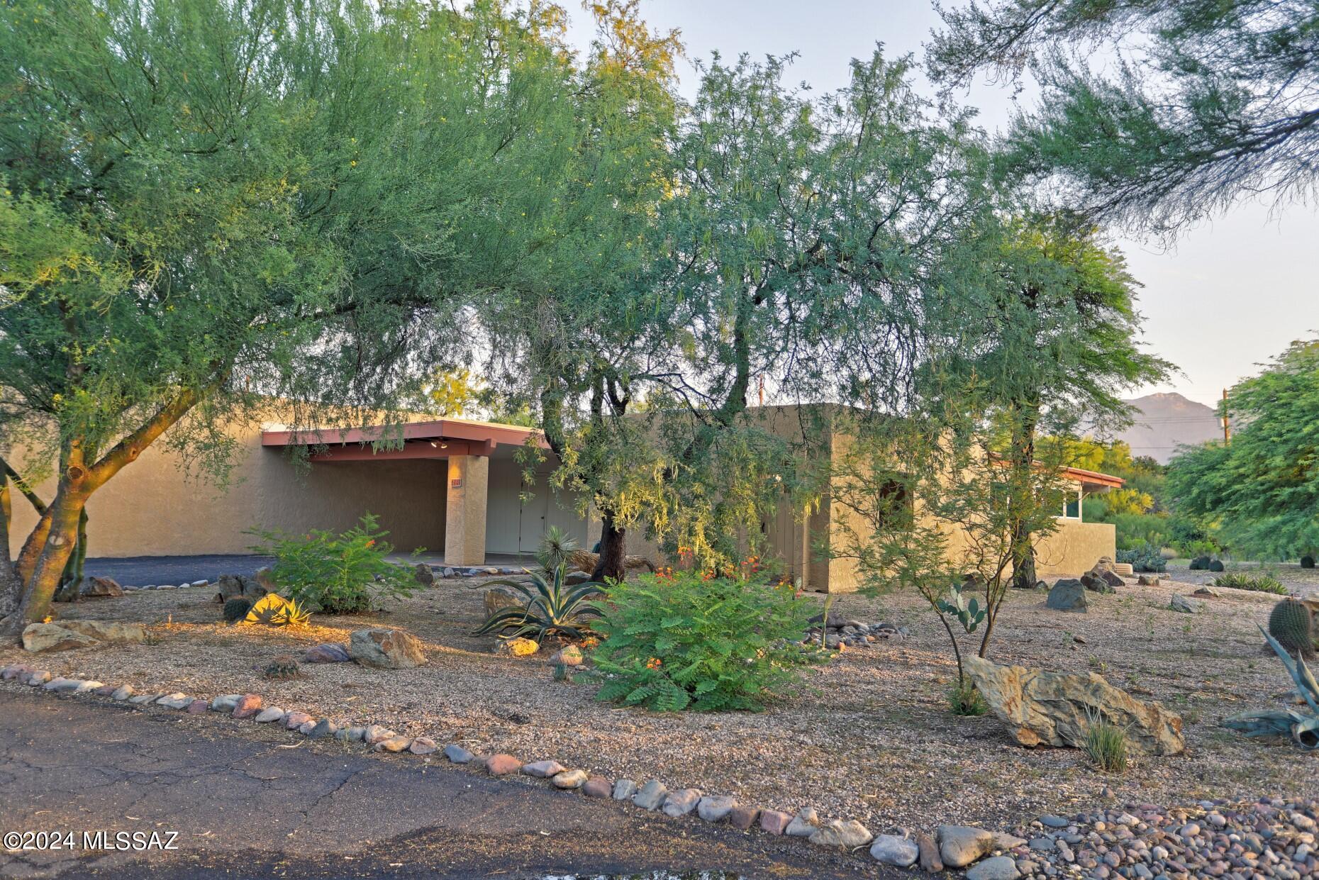 6949 East Rivercrest Road Tucson, AZ 85750 - Photo 1 of 46 Gallery Image 1