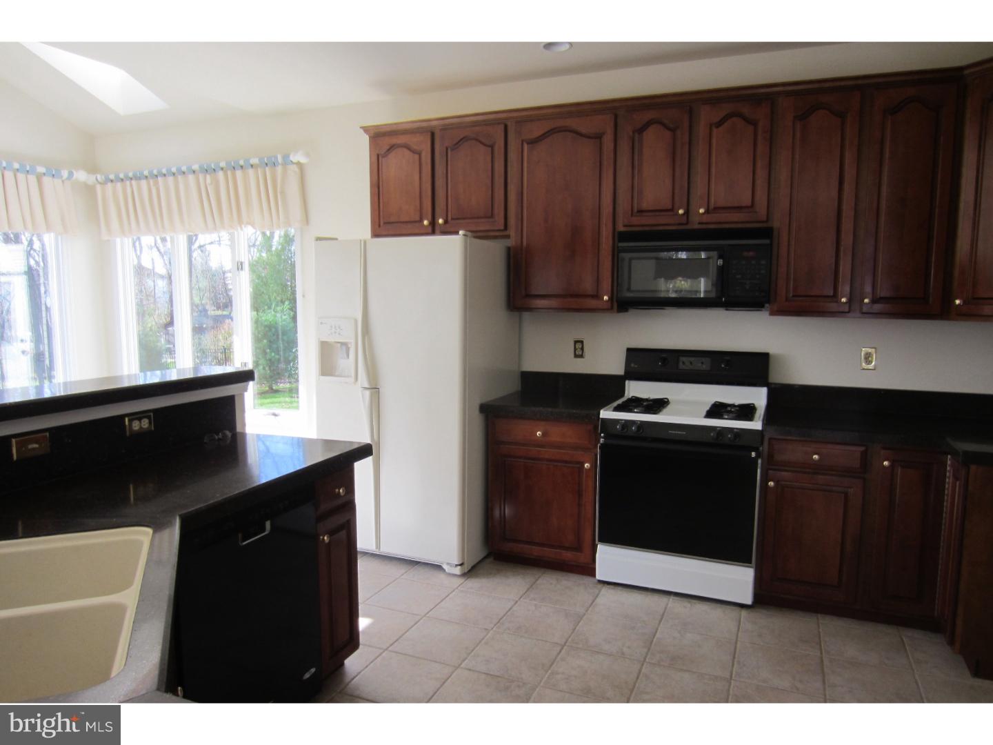 2519 West Rockspray Road Jamison, PA 18929 - Photo 7 of 25 Kitchen