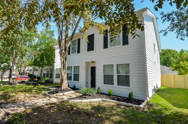 $2,200 | 3935 Federal Lane, Missouri City, TX 77459