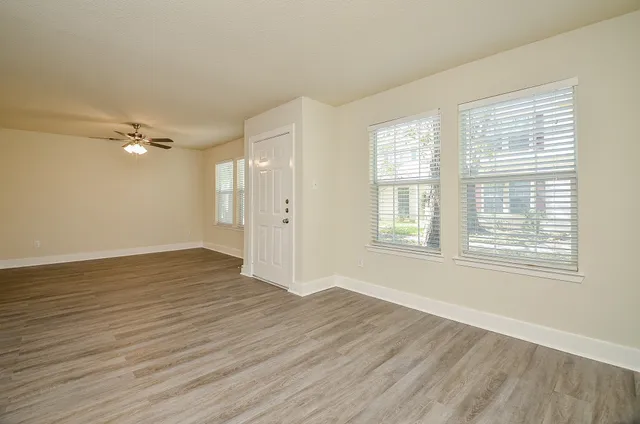 $2,200 | 3935 Federal Lane, Missouri City, TX 77459