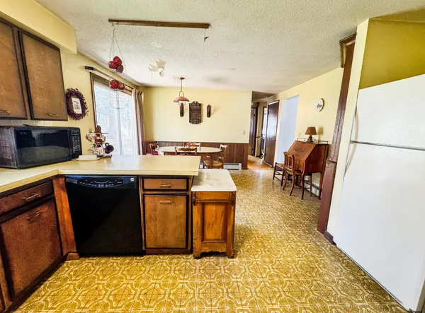 $239,500 | 38 Cyr Court, Bennington, VT 05201