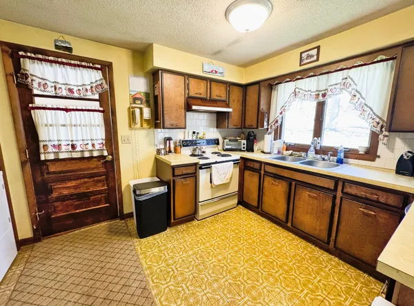 $239,500 | 38 Cyr Court, Bennington, VT 05201