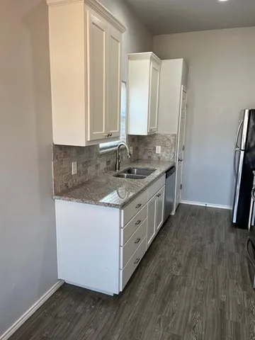 $1,325 | 203 East Border Street, Rio Vista, TX 76093