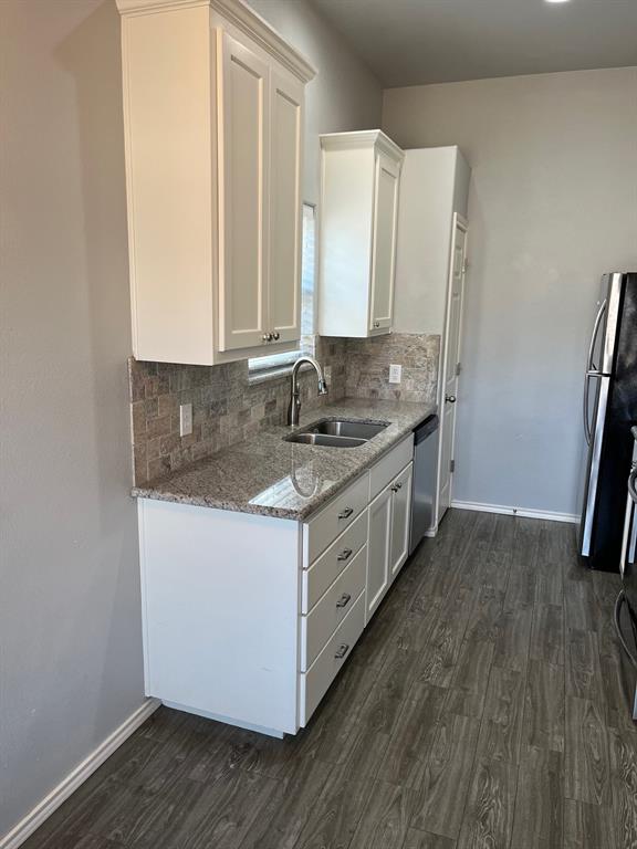 203 East Border Street Rio Vista, TX 76093 - Photo 2 of 14