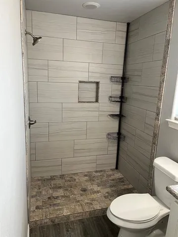 $1,325 | 203 East Border Street, Rio Vista, TX 76093