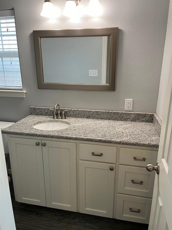 203 East Border Street Rio Vista, TX 76093 - Photo 7 of 14