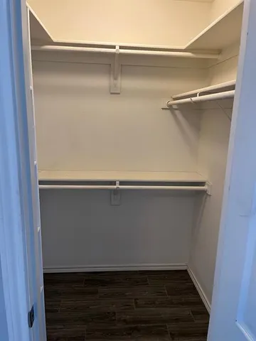 $1,325 | 203 East Border Street, Rio Vista, TX 76093