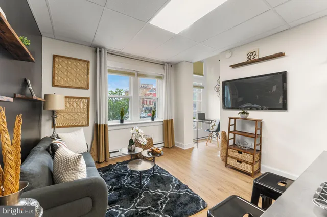 $2,000 | 2002 17th Street Northwest, Unit 2, Washington, DC 20009