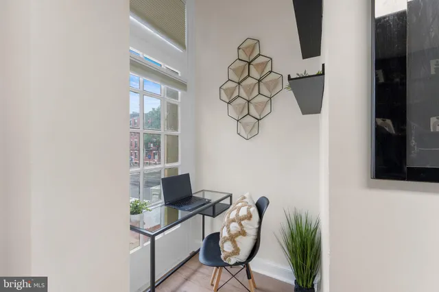 $2,000 | 2002 17th Street Northwest, Unit 2, Washington, DC 20009