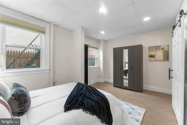 $2,000 | 2002 17th Street Northwest, Unit 2, Washington, DC 20009