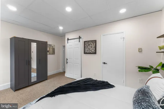 $2,000 | 2002 17th Street Northwest, Unit 2, Washington, DC 20009