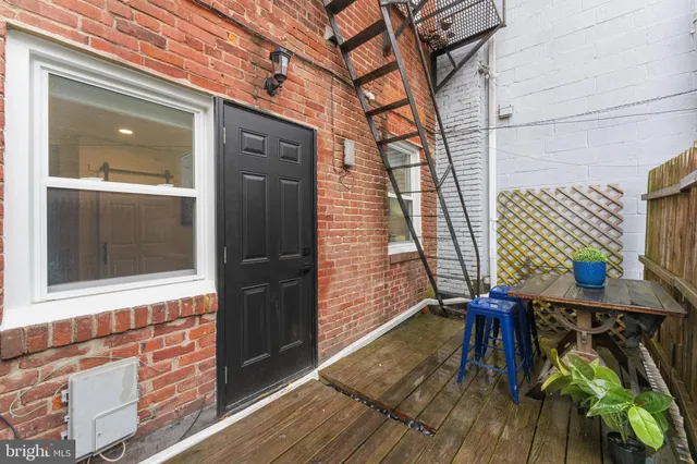 $2,000 | 2002 17th Street Northwest, Unit 2, Washington, DC 20009