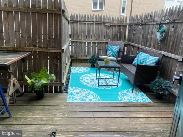 $2,000 | 2002 17th Street Northwest, Unit 2, Washington, DC 20009