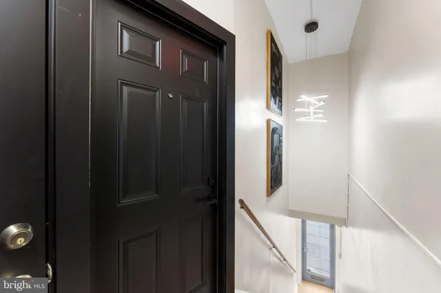 $2,000 | 2002 17th Street Northwest, Unit 2, Washington, DC 20009