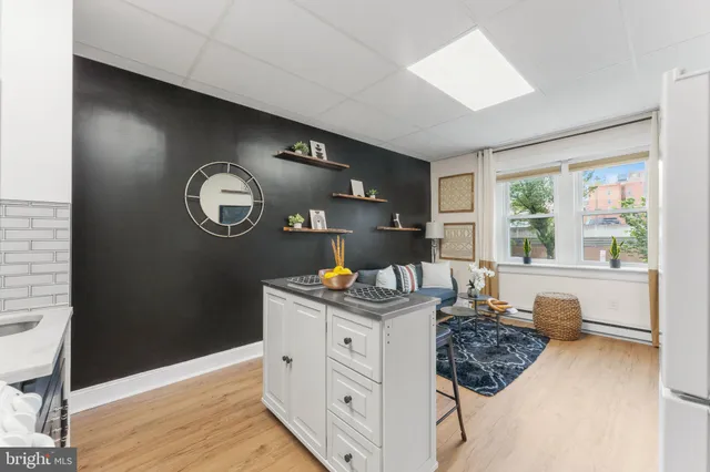 $2,000 | 2002 17th Street Northwest, Unit 2, Washington, DC 20009