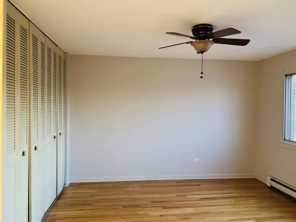 $2,340 | 205 West Miner Street, Unit 300, Arlington Heights, IL 60005