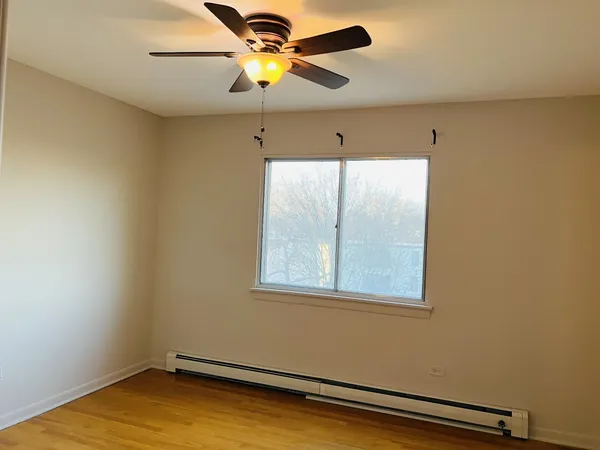 $2,340 | 205 West Miner Street, Unit 300, Arlington Heights, IL 60005