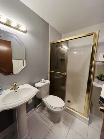 $2,340 | 205 West Miner Street, Unit 300, Arlington Heights, IL 60005