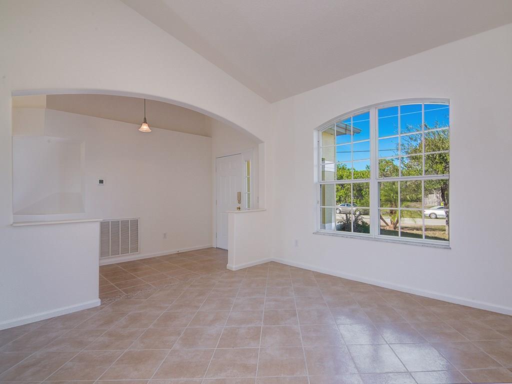 386 Southwest Ridgecrest Drive Port St. Lucie, FL 34953 - Photo 5 of 24