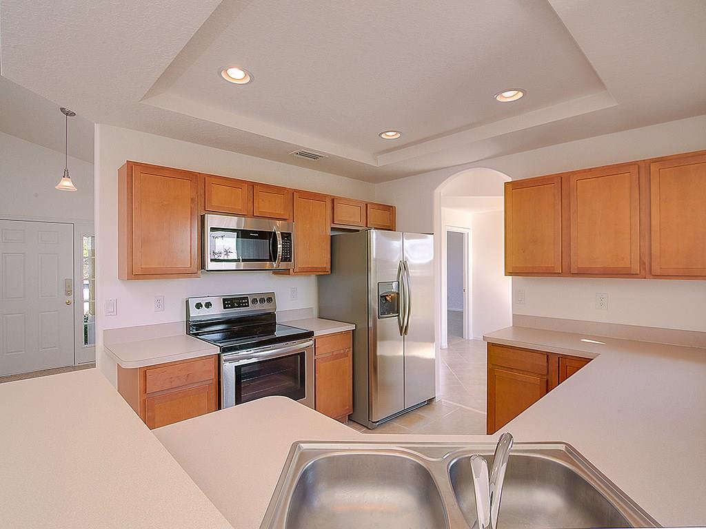 386 Southwest Ridgecrest Drive Port St. Lucie, FL 34953 - Photo 8 of 24