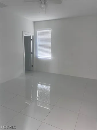 $1,950 | 970 Lakeside Drive, Lehigh Acres, FL 33974