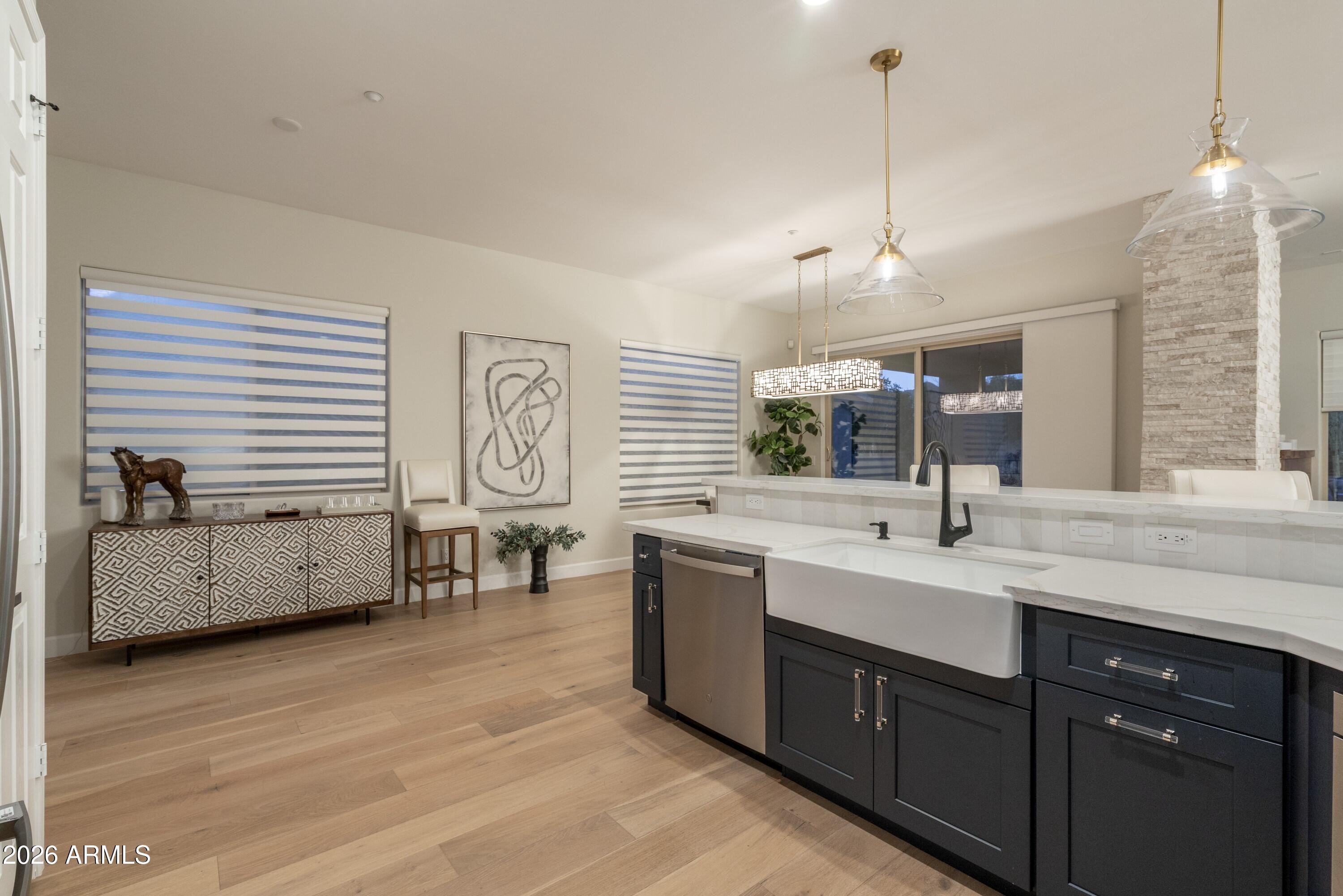 7278 East Eagle Feather Road Scottsdale, AZ 85266 - Photo 11 of 45 Farmhouse Apron-Front Sink