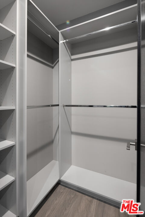 156 North Wetherly Drive Beverly Hills, CA 90211 - Photo 32 of 57 a view of bathroom