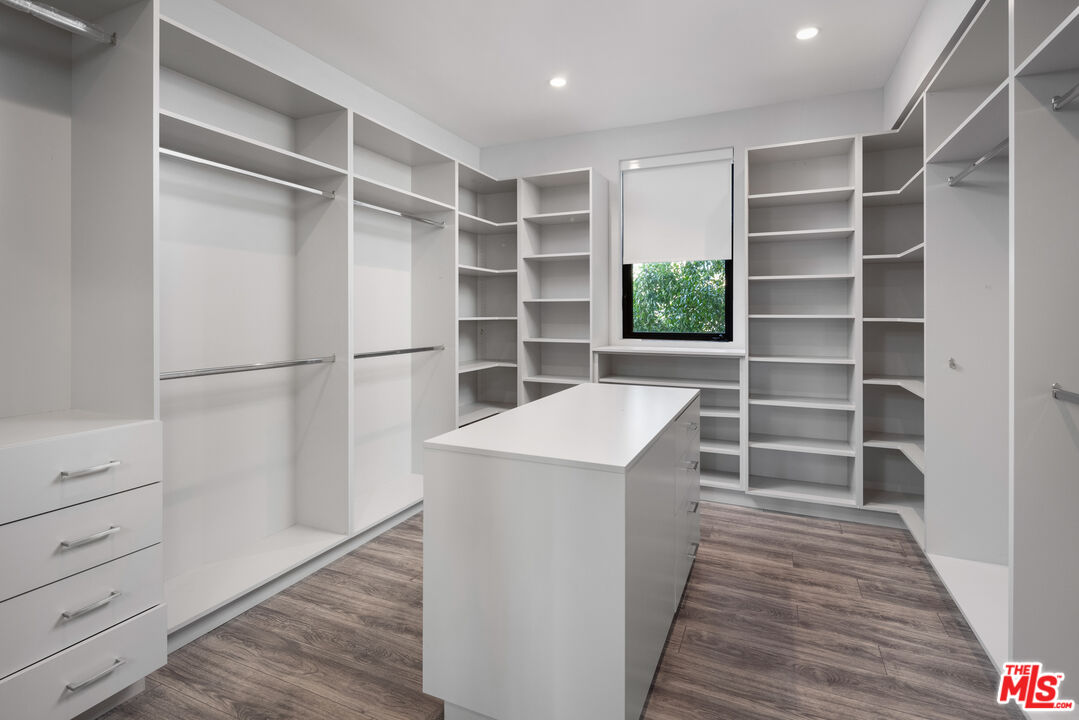 156 North Wetherly Drive Beverly Hills, CA 90211 - Photo 36 of 57