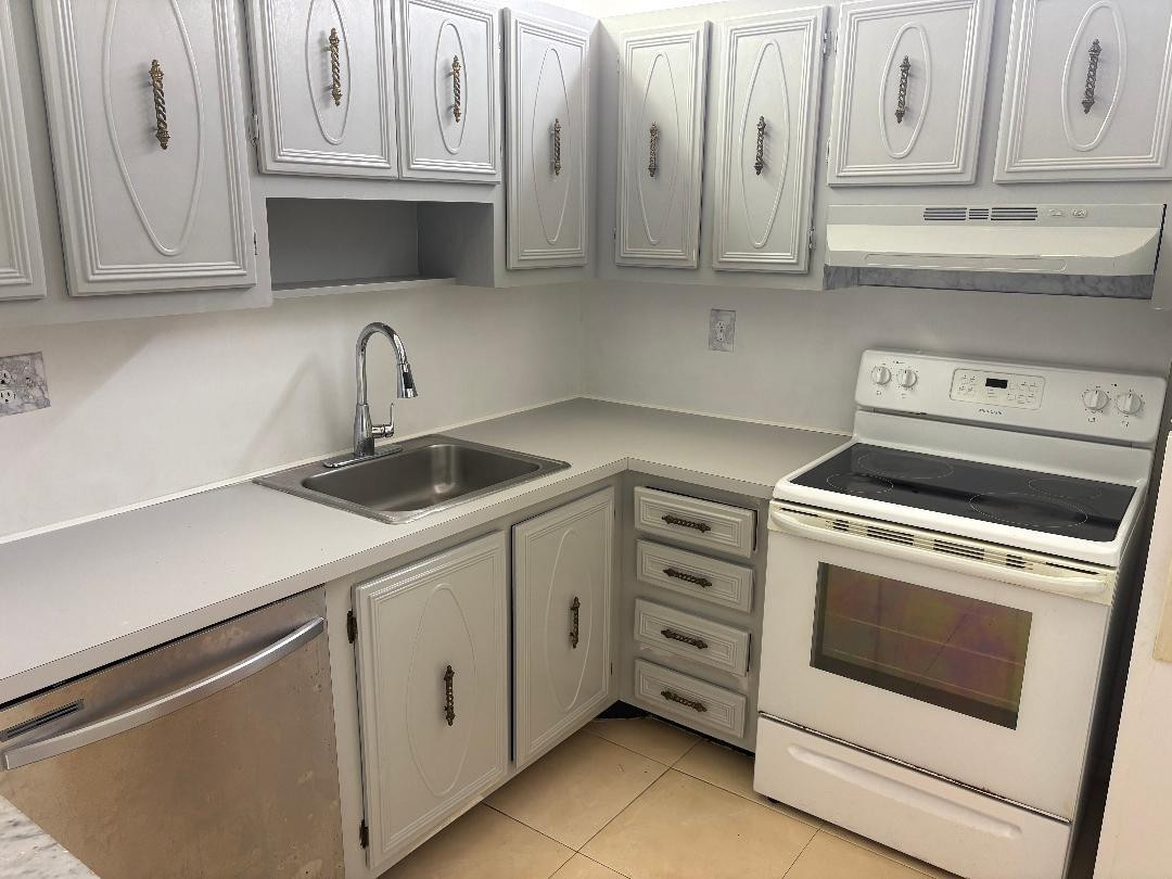 5641 Southwest 2nd Court, Unit 212 Margate, FL 33068 - Photo 2 of 19 Photo 2