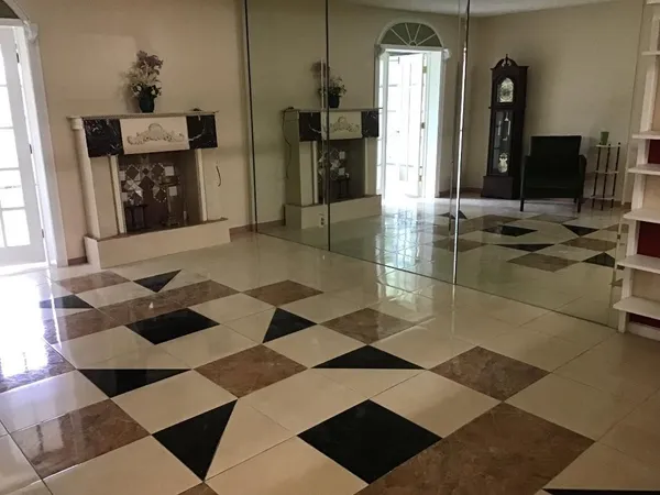 $1,250 | 5641 Southwest 2nd Court, Unit 212, Margate, FL 33068