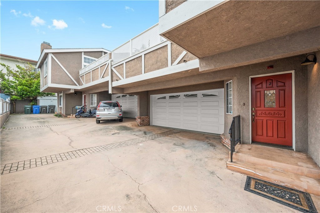 2110 Rockefeller Lane, Unit 2 Redondo Beach, CA 90278 - Photo 2 of 33 Gallery Image 2