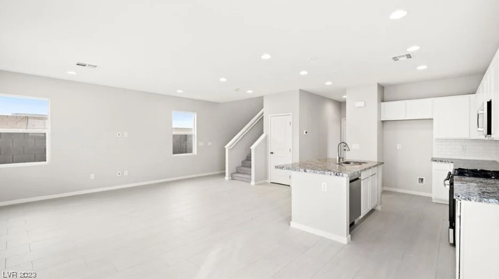 2878 Roaming Palmer Road North Las Vegas, NV 89086 - Photo 8 of 26